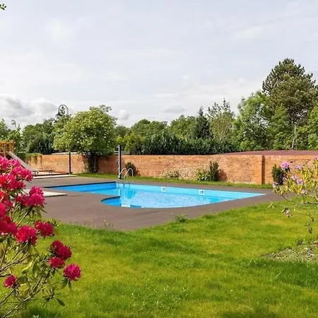 Comfortable With A Terrace 아파트 *