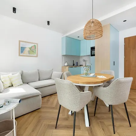 Comfortable With A Terrace טרצ'סאץ'